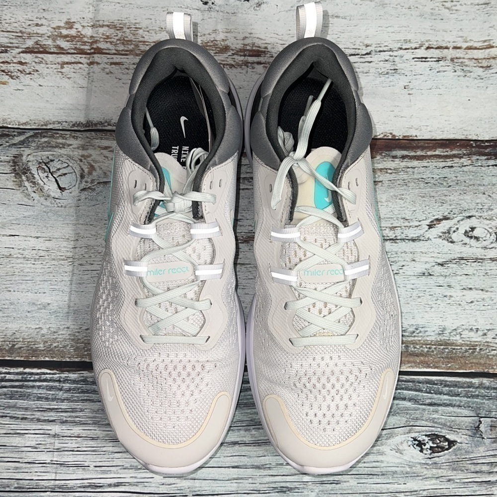 Nike Men's React Miler 2 Platinum Tint/Dynamic Turquoise-White Size-10 - Picture 2 of 9